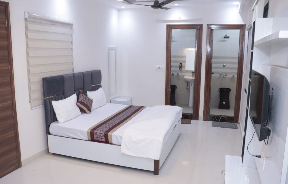 Gallery Picture